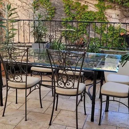 Hébergement de vacances Maison De 6 Pièces Au Coeur Du Village D'eze