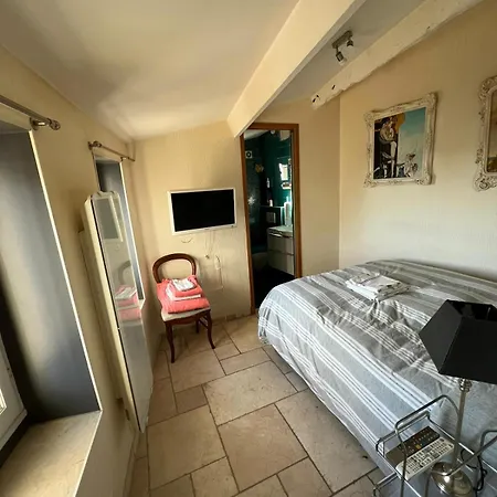 Maison De 6 Pieces Au Coeur Du Village D'eze إز