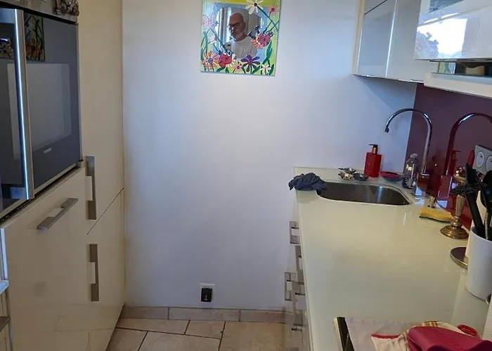 بيت للعطل Maison De 6 Pieces Au Coeur Du Village D'eze *